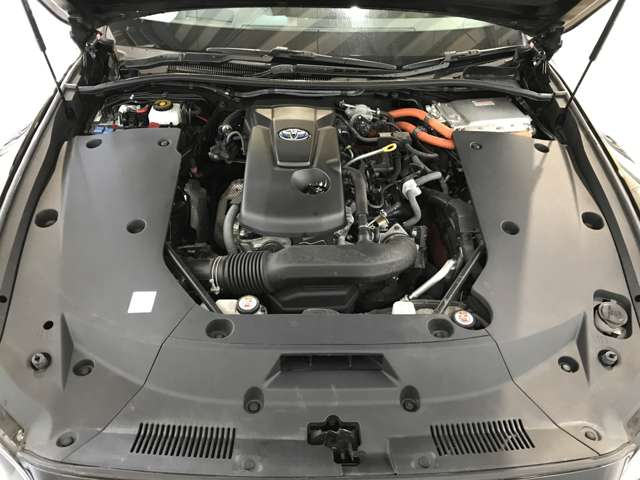 トヨタ クラウン　ハイブリッド ハイブリッド ２．５ ＲＳ アドバンス ＦＯＵＲ ４ＷＤ R1年 (北海道) 99