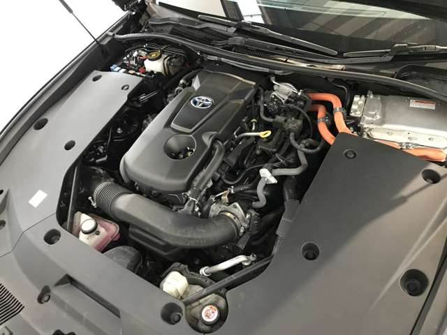 トヨタ クラウン　ハイブリッド ハイブリッド ２．５ ＲＳ アドバンス ＦＯＵＲ ４ＷＤ R1年 (北海道) 99