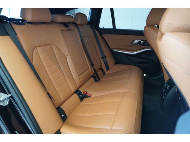 ＢＭＷ ３シリーズ ３２０Ｄ Ｘドライブ Ｍスポーツ ディーゼルターボ ４ＷＤ R2年 (近畿) 99