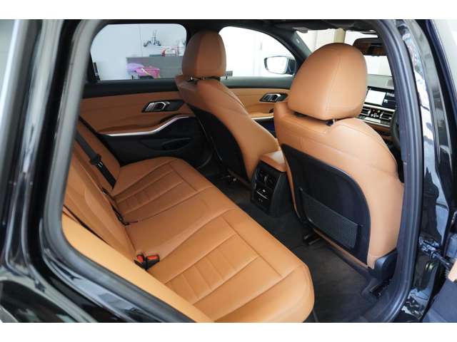 ＢＭＷ ３シリーズ ３２０Ｄ Ｘドライブ Ｍスポーツ ディーゼルターボ ４ＷＤ R2年 (近畿) 99