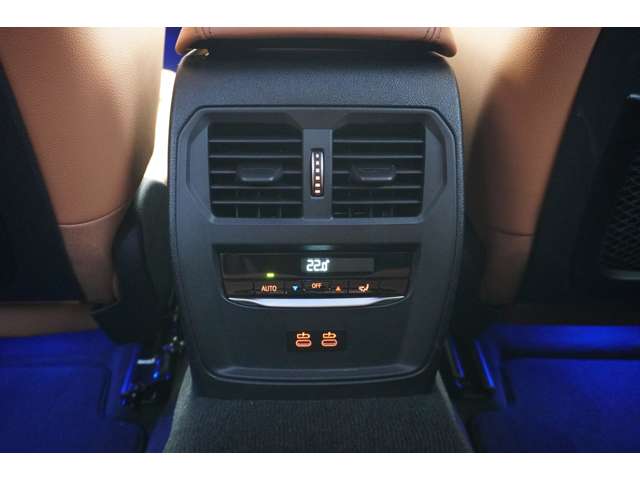 ＢＭＷ ３シリーズ ３２０Ｄ Ｘドライブ Ｍスポーツ ディーゼルターボ ４ＷＤ R2年 (近畿) 99