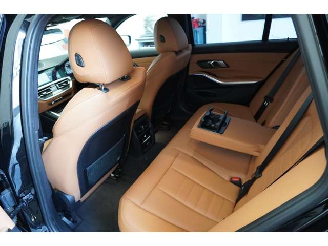 ＢＭＷ ３シリーズ ３２０Ｄ Ｘドライブ Ｍスポーツ ディーゼルターボ ４ＷＤ R2年 (近畿) 99