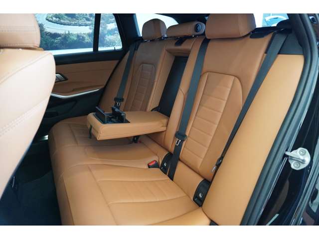 ＢＭＷ ３シリーズ ３２０Ｄ Ｘドライブ Ｍスポーツ ディーゼルターボ ４ＷＤ R2年 (近畿) 99