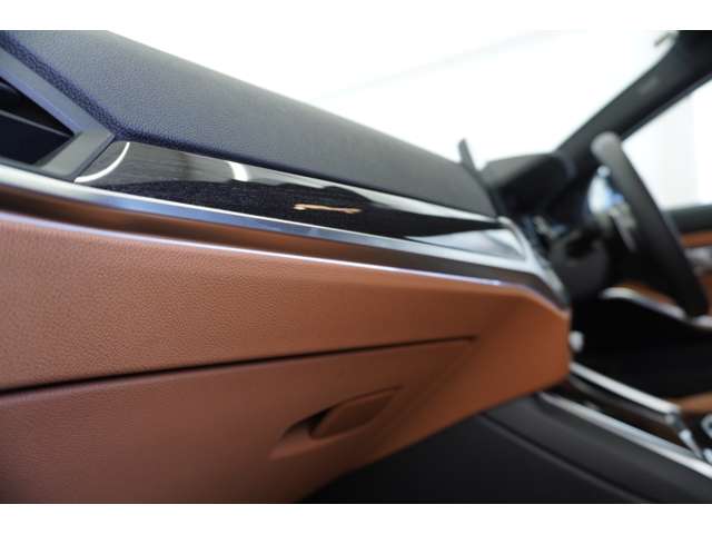 ＢＭＷ ３シリーズ ３２０Ｄ Ｘドライブ Ｍスポーツ ディーゼルターボ ４ＷＤ R2年 (近畿) 99