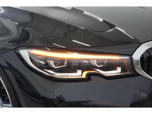 ＢＭＷ ３シリーズ ３２０Ｄ Ｘドライブ Ｍスポーツ ディーゼルターボ ４ＷＤ R2年 (近畿) 99