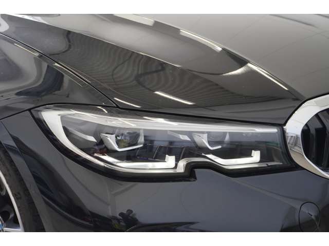 ＢＭＷ ３シリーズ ３２０Ｄ Ｘドライブ Ｍスポーツ ディーゼルターボ ４ＷＤ R2年 (近畿) 99