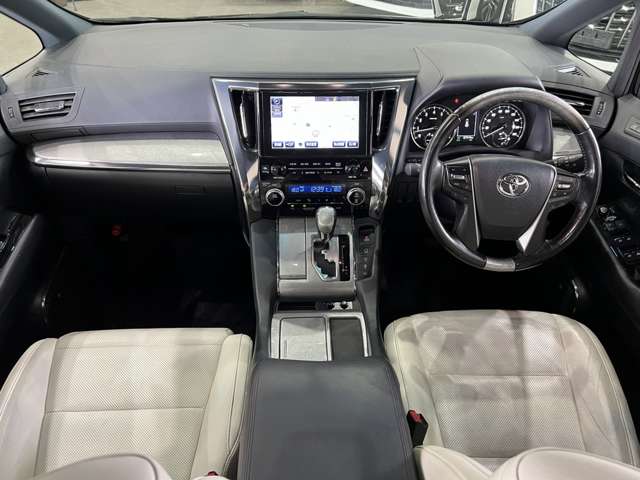 トヨタ アルファード ３．５ エグゼクティブ ラウンジ Ｓ H30年 (関東) 99