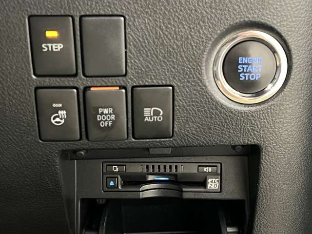 トヨタ アルファード ３．５ エグゼクティブ ラウンジ Ｓ H30年 (関東) 99