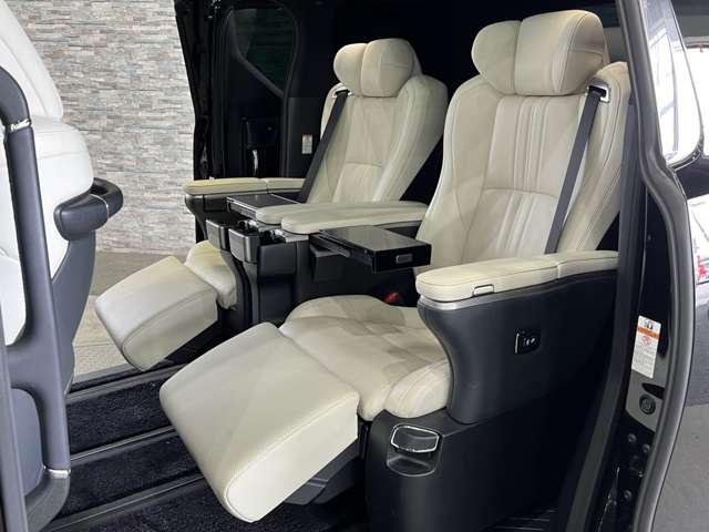 トヨタ アルファード ３．５ エグゼクティブ ラウンジ Ｓ H30年 (関東) 99