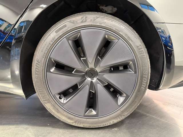 テスラ モデル３ ベースグレード R6年 (関東) 99