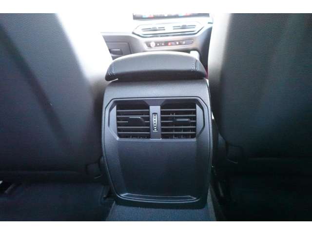 ＢＭＷ ２シリーズ Ｍ２４０Ｉ Ｘドライブ ４ＷＤ R6年 (近畿) 99