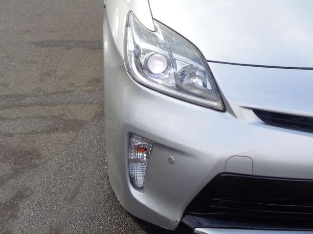 トヨタ プリウス １．８ Ｓ H27年 (中国) 99