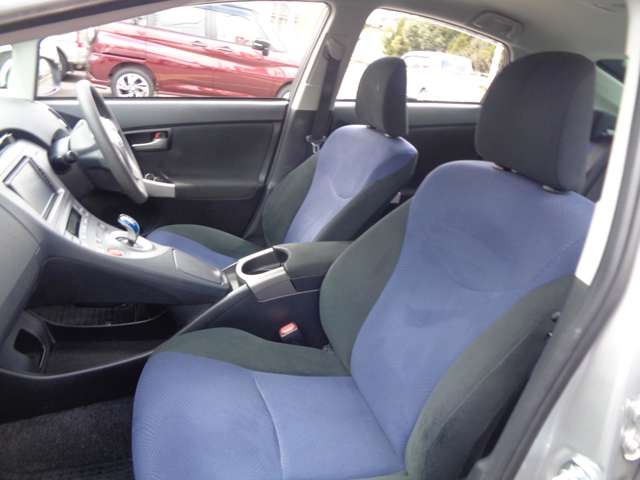 トヨタ プリウス １．８ Ｓ H27年 (中国) 99