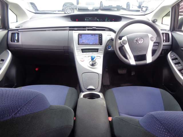 トヨタ プリウス １．８ Ｓ H27年 (中国) 99