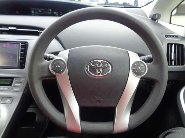 トヨタ プリウス １．８ Ｓ H27年 (中国) 99