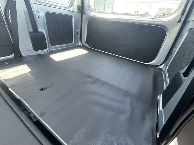 ダイハツ ハイゼットカーゴ ６６０ デラックス R6年 (東海) 99