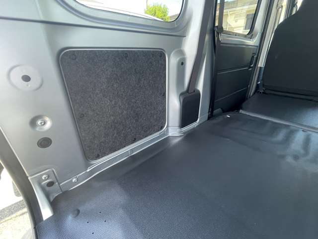 ダイハツ ハイゼットカーゴ ６６０ デラックス R6年 (東海) 99