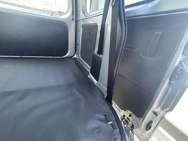 ダイハツ ハイゼットカーゴ ６６０ デラックス R6年 (東海) 99