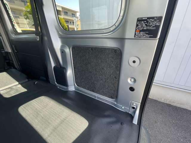 ダイハツ ハイゼットカーゴ ６６０ デラックス R6年 (東海) 99