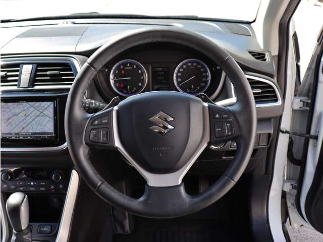 スズキ ＳＸ４　Ｓクロス １．６ ４ＷＤ R2年 (中国) 99
