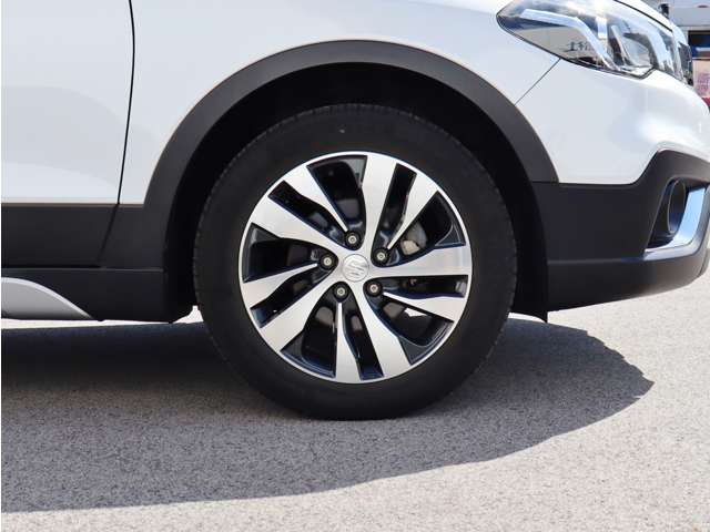 スズキ ＳＸ４　Ｓクロス １．６ ４ＷＤ R2年 (中国) 99