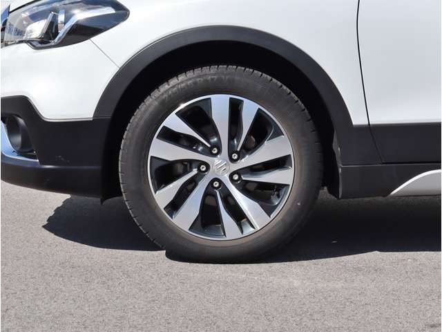スズキ ＳＸ４　Ｓクロス １．６ ４ＷＤ R2年 (中国) 99