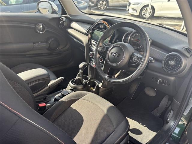 ミニ ミニ クーパーＤ ３ドア R1年 (東北) 99