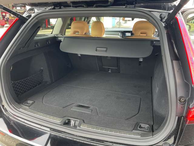 ボルボ Ｖ６０ Ｔ５　インスクリプション R1年 (東北) 99