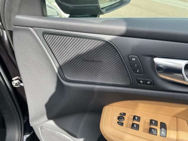 ボルボ Ｖ６０ Ｔ５　インスクリプション R1年 (東北) 99