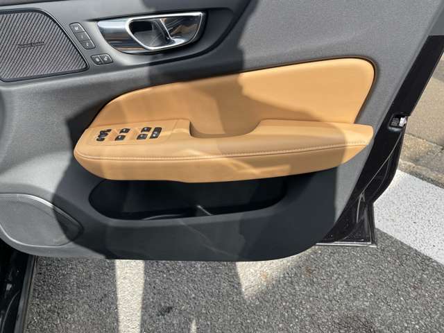 ボルボ Ｖ６０ Ｔ５　インスクリプション R1年 (東北) 99