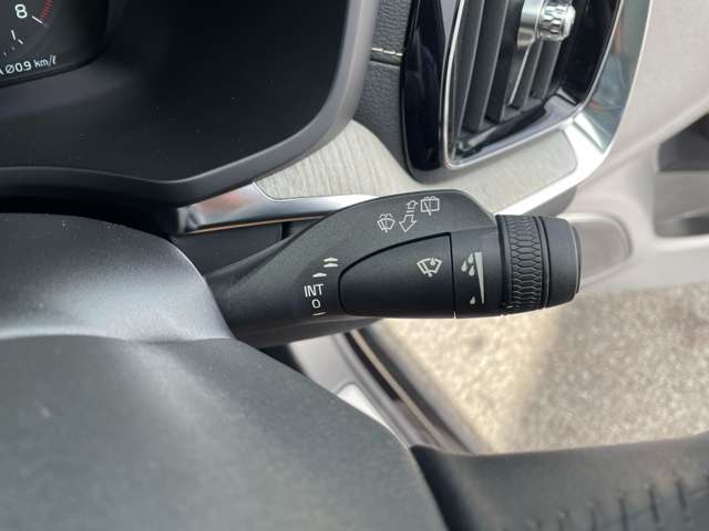 ボルボ Ｖ６０ Ｔ５　インスクリプション R1年 (東北) 99