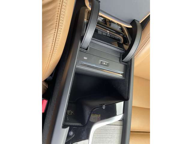 ボルボ Ｖ６０ Ｔ５　インスクリプション R1年 (東北) 99