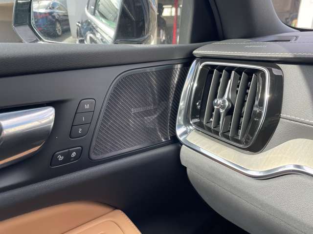 ボルボ Ｖ６０ Ｔ５　インスクリプション R1年 (東北) 99