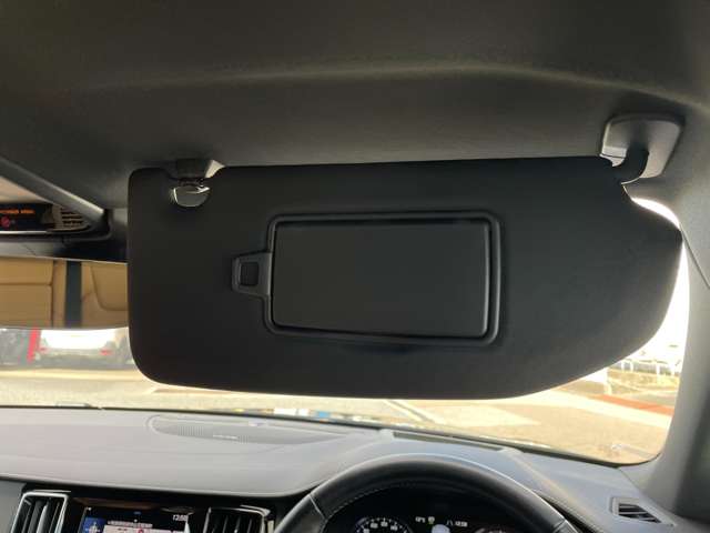 ボルボ Ｖ６０ Ｔ５　インスクリプション R1年 (東北) 99