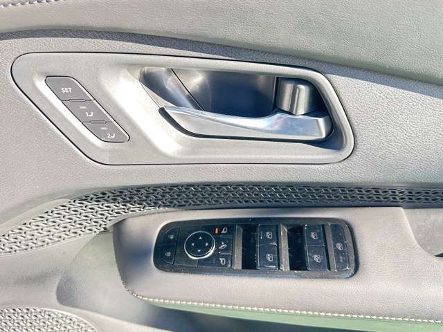 日産 アリア Ｂ６ R4年 (東海) 99