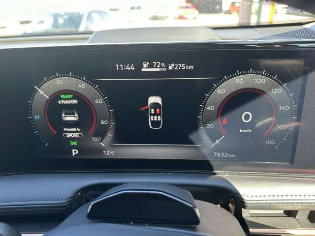 日産 アリア Ｂ６ R4年 (東海) 99