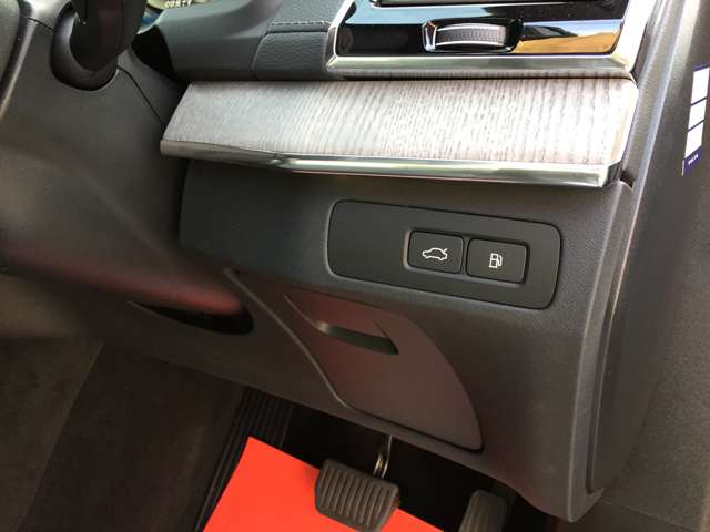 ボルボ ＸＣ９０ リチャージ アルティメット Ｔ８ ＡＷＤ プラグイン ハイブリッド ４ＷＤ R5年 (東海) 99