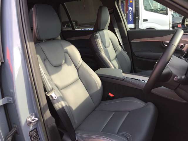 ボルボ ＸＣ９０ リチャージ アルティメット Ｔ８ ＡＷＤ プラグイン ハイブリッド ４ＷＤ R5年 (東海) 99