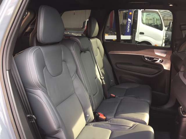 ボルボ ＸＣ９０ リチャージ アルティメット Ｔ８ ＡＷＤ プラグイン ハイブリッド ４ＷＤ R5年 (東海) 99