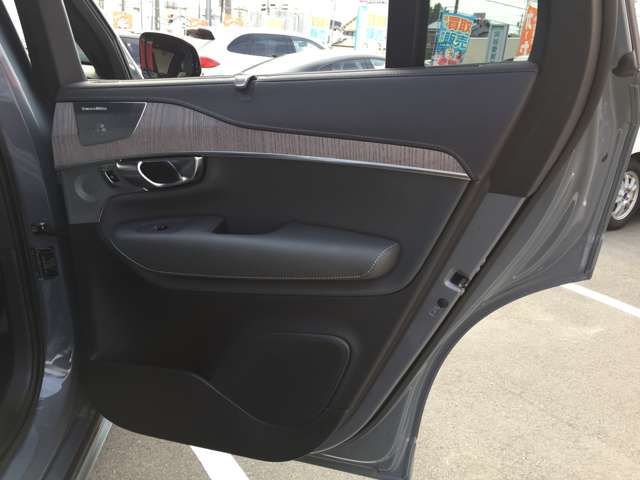 ボルボ ＸＣ９０ リチャージ アルティメット Ｔ８ ＡＷＤ プラグイン ハイブリッド ４ＷＤ R5年 (東海) 99