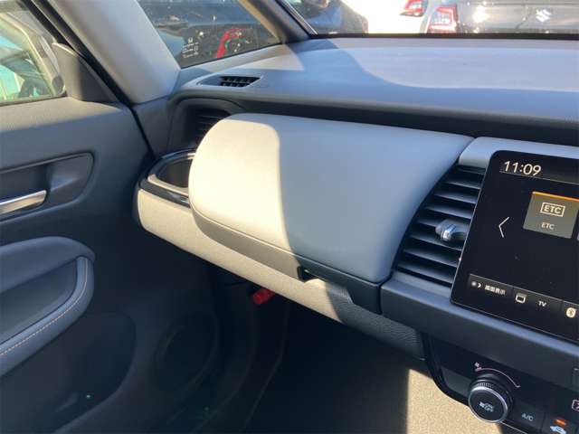 ホンダ フィット　ハイブリッド １．５ Ｅ：ＨＥＶ ＲＳ R6年 (東海) 99