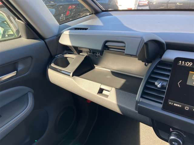 ホンダ フィット　ハイブリッド １．５ Ｅ：ＨＥＶ ＲＳ R6年 (東海) 99