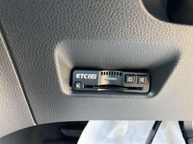 ホンダ フィット　ハイブリッド １．５ Ｅ：ＨＥＶ ＲＳ R6年 (東海) 99