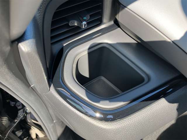 ホンダ フィット　ハイブリッド １．５ Ｅ：ＨＥＶ ＲＳ R6年 (東海) 99