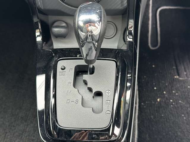 トヨタ コペン ６６０ ＧＲ スポーツ R7年 (東海) 99