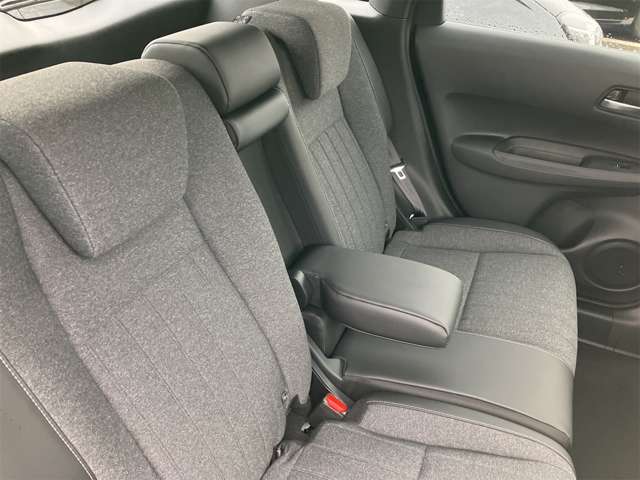 ホンダ フィット　ハイブリッド １．５ Ｅ：ＨＥＶ ホーム R6年 (東海) 99