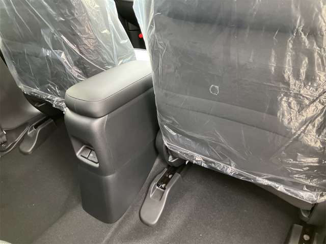 ホンダ フィット　ハイブリッド １．５ Ｅ：ＨＥＶ ホーム R6年 (東海) 99