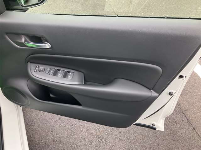 ホンダ フィット　ハイブリッド １．５ Ｅ：ＨＥＶ ホーム R6年 (東海) 99