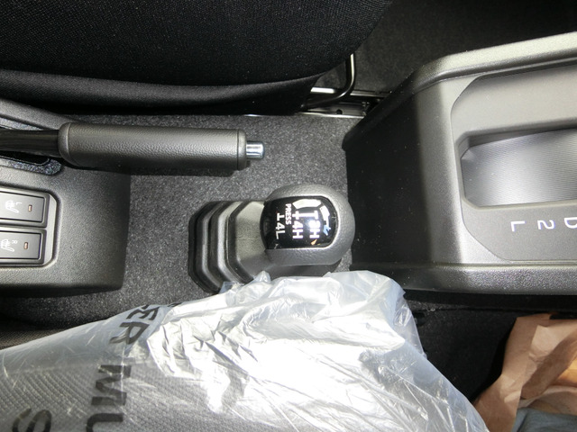 スズキ ジムニー ６６０ ＸＣ ４ＷＤ R6年 (中国) 99