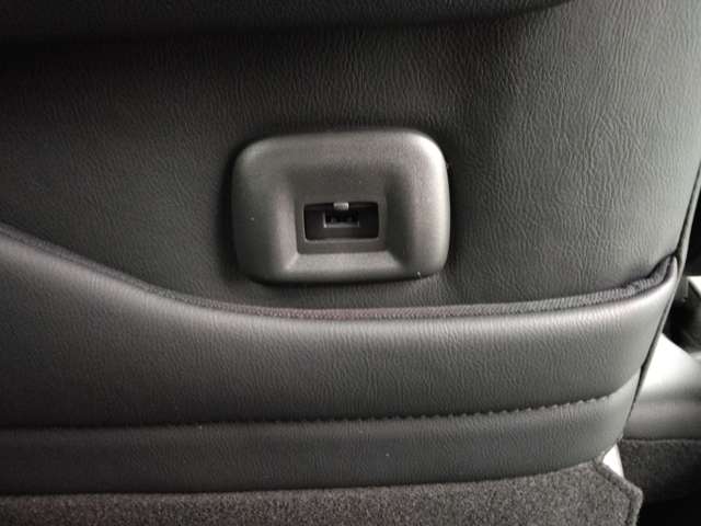 三菱 デリカ　ミニ ６６０ Ｔ プレミアム ４ＷＤ R7年 (関東) 99